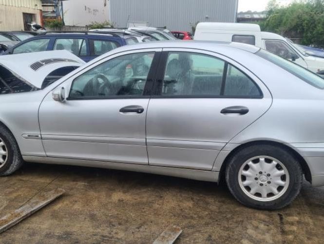 MERCEDES CLASSE C 203 PHASE 1