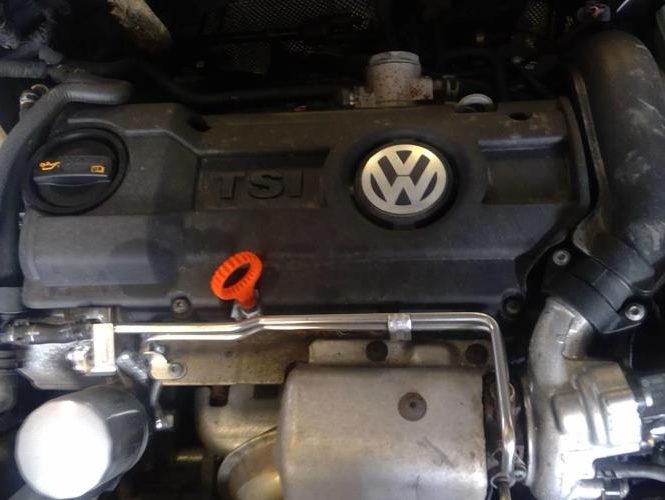 VOLKSWAGEN GOLF 6