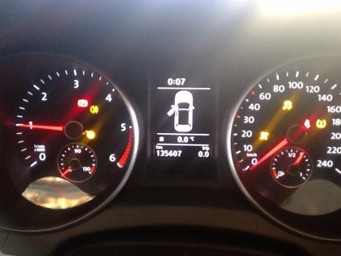 VOLKSWAGEN GOLF 6
