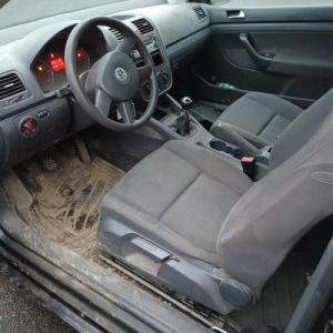 VOLKSWAGEN GOLF 5